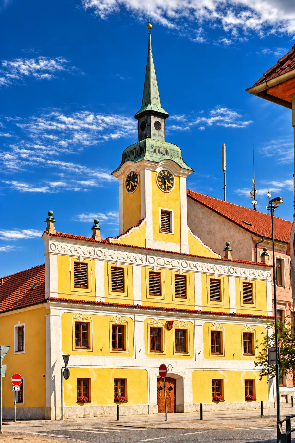 Radnice v Lomnici nad Lužnicí